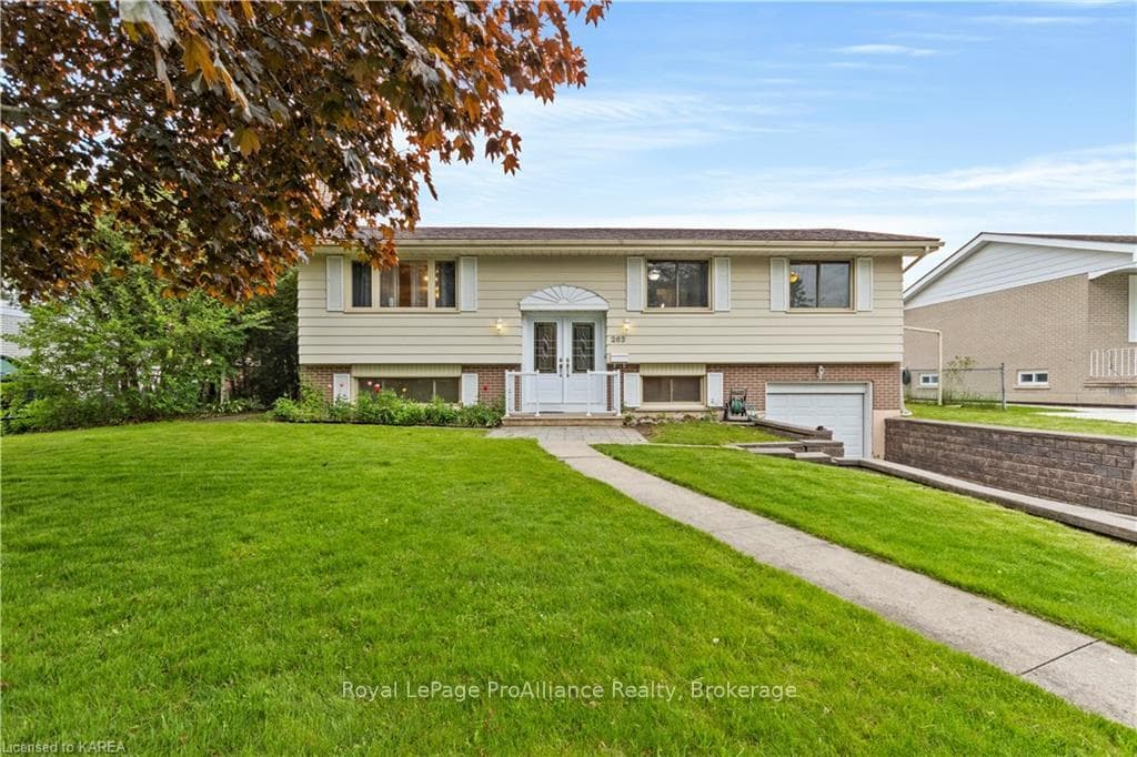 263 CHELSEA Road photo 3