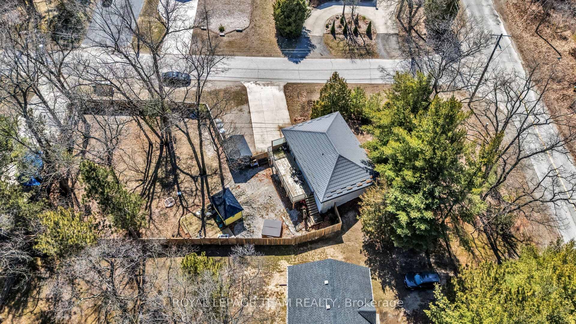 7706 Alfred Street photo 41