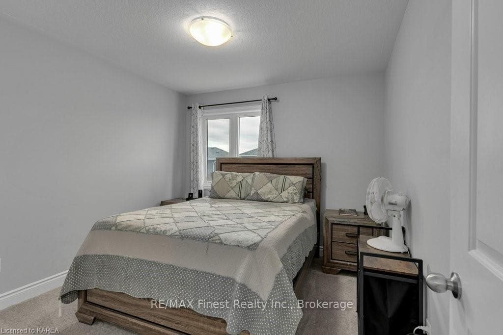 216 PRATT Drive photo 28