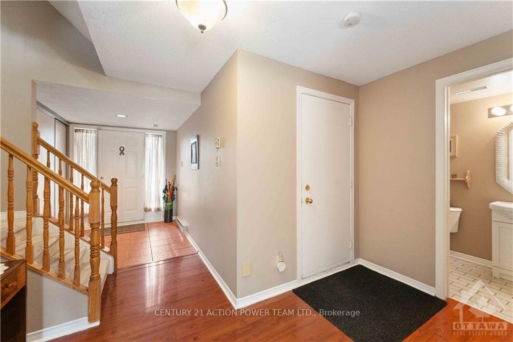 2051 BOAKE Street photo 3