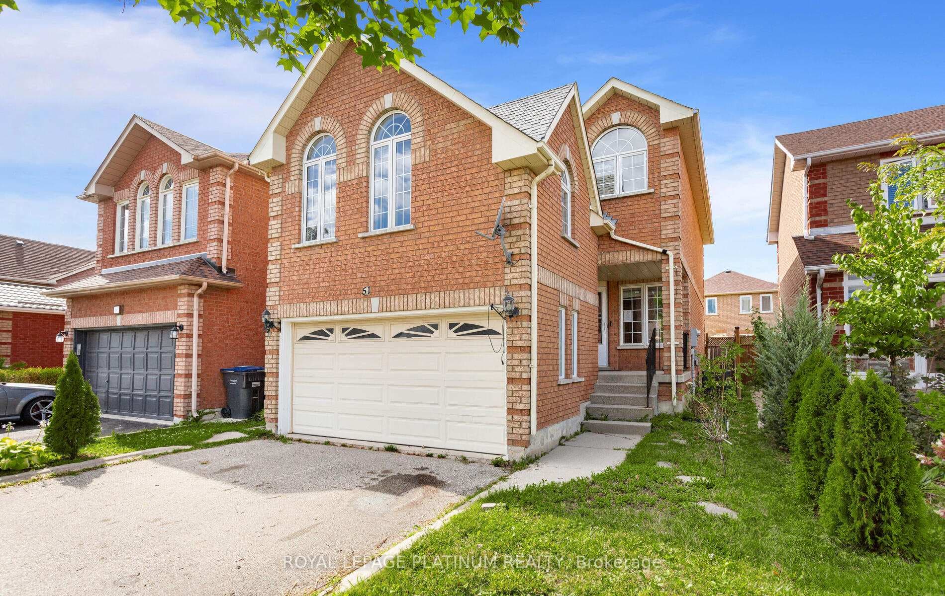 51 Ripley Crescent photo 2