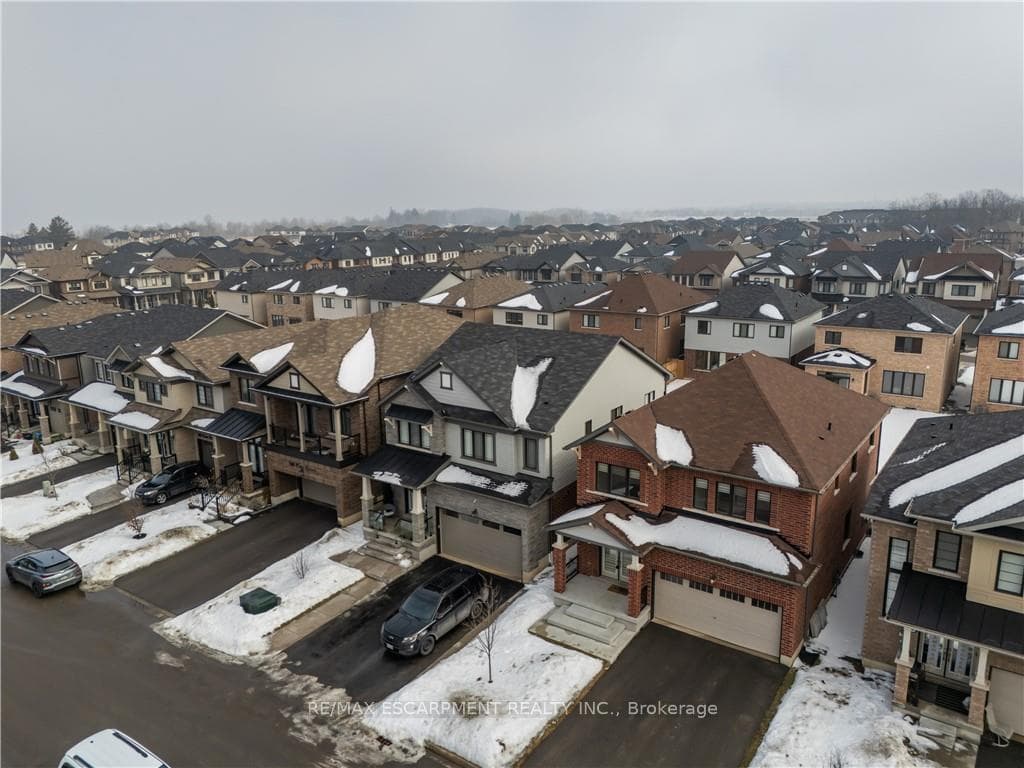 150 Cactus Crescent photo 44