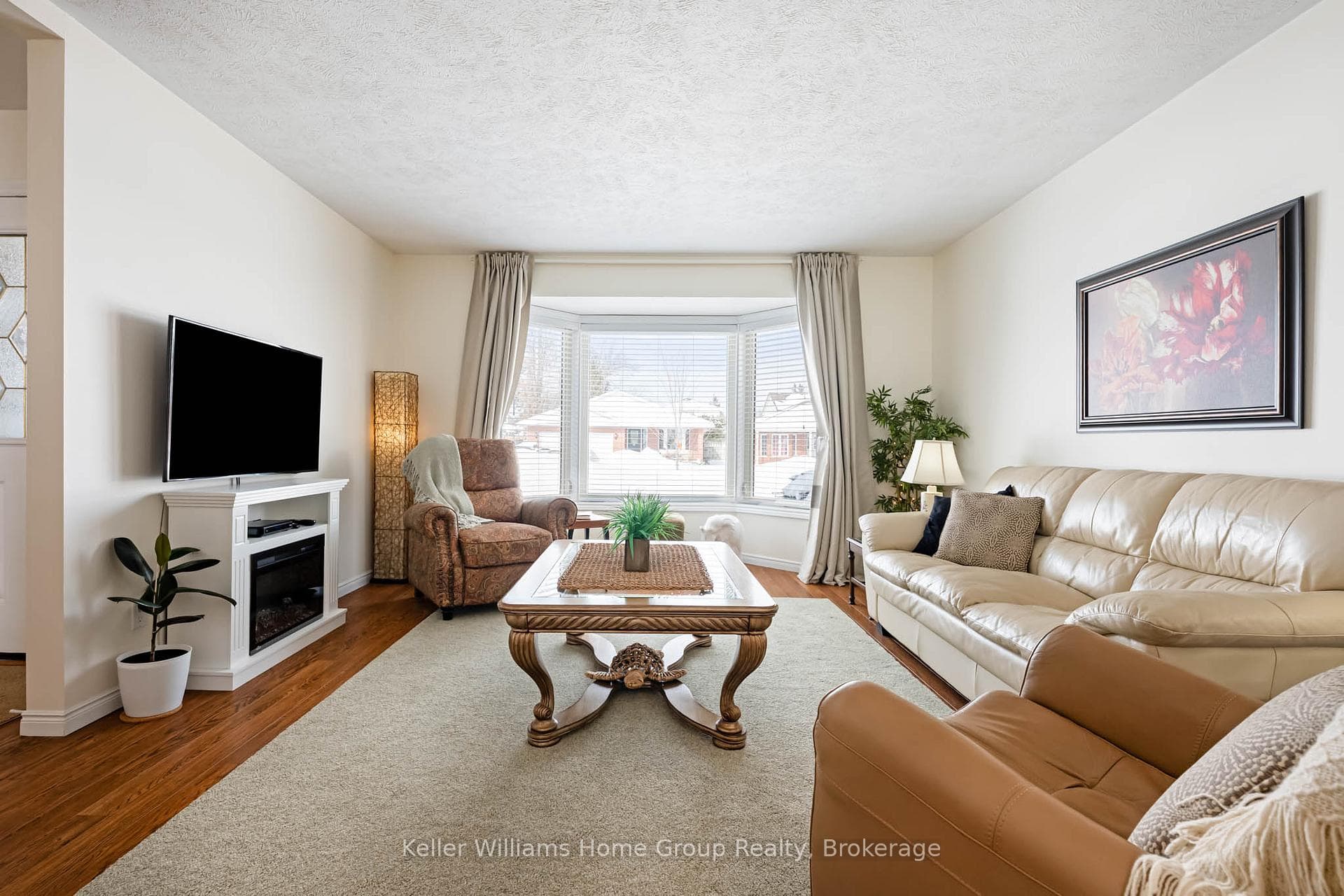 550 MAPLE Avenue photo 7