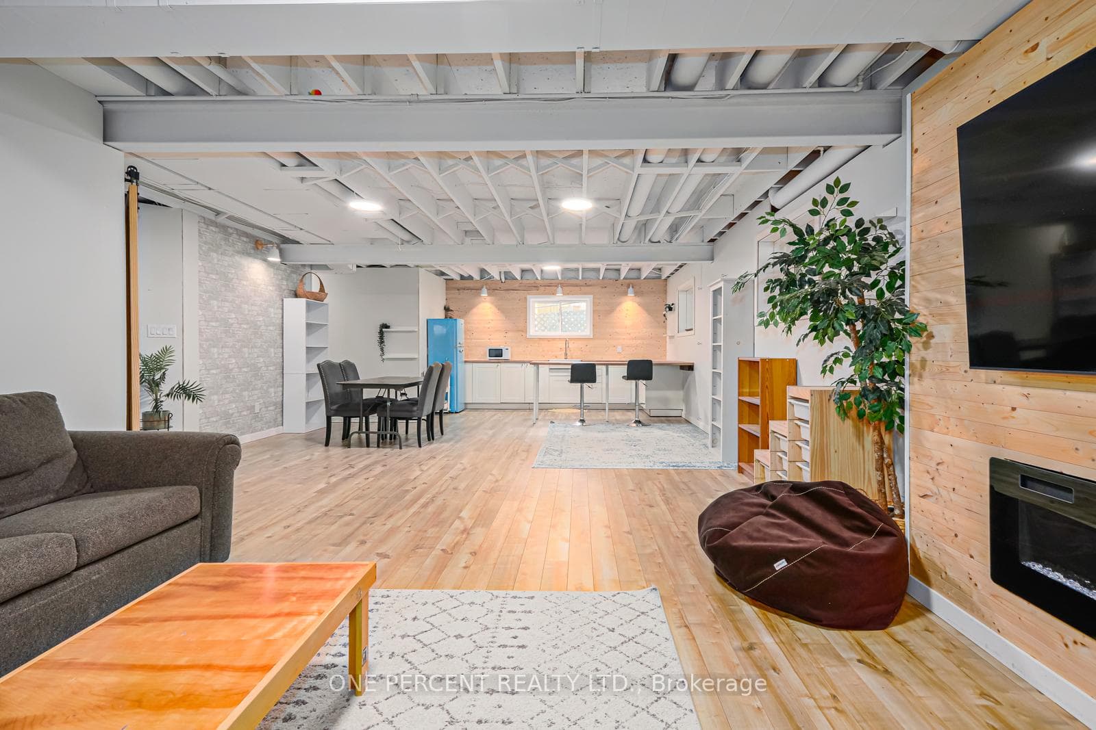 83 40th Street photo 30
