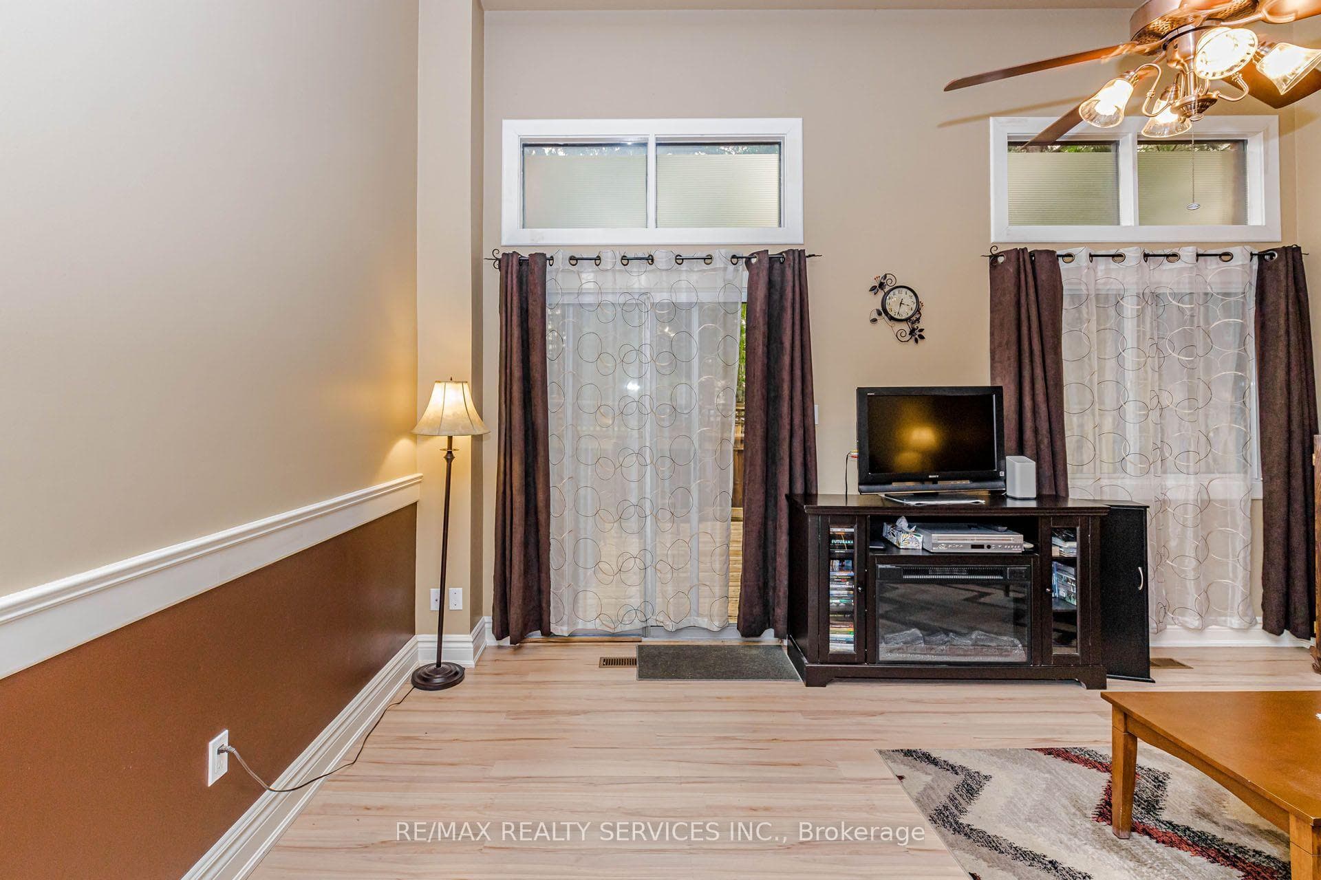 47 Dawson Crescent photo 10