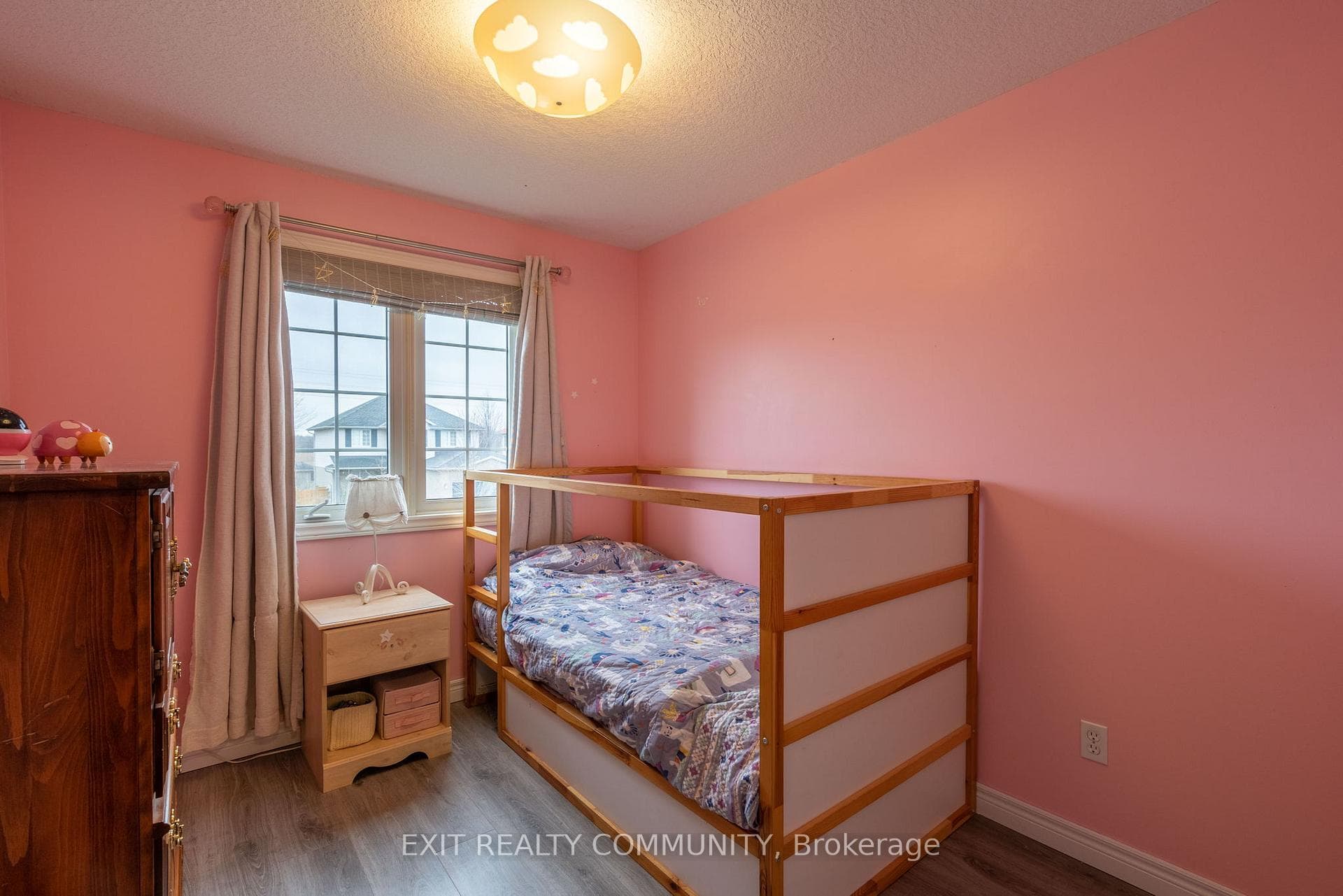 38 Riverbank Drive photo 21