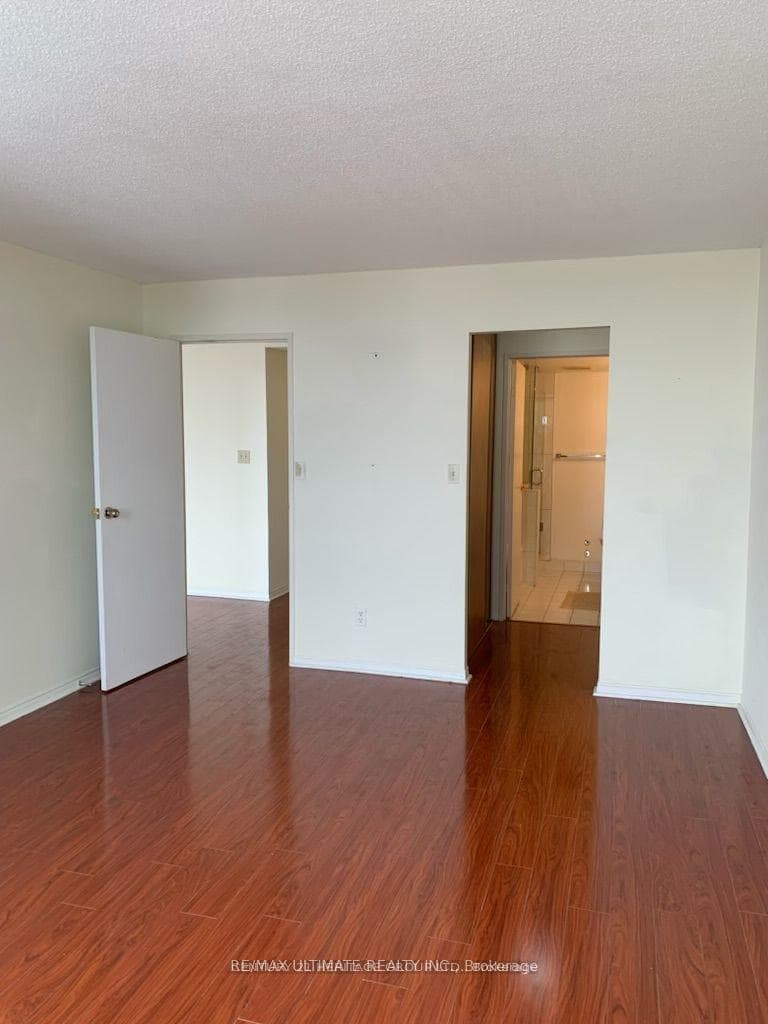 5765 Yonge Street Unit 808 photo 11