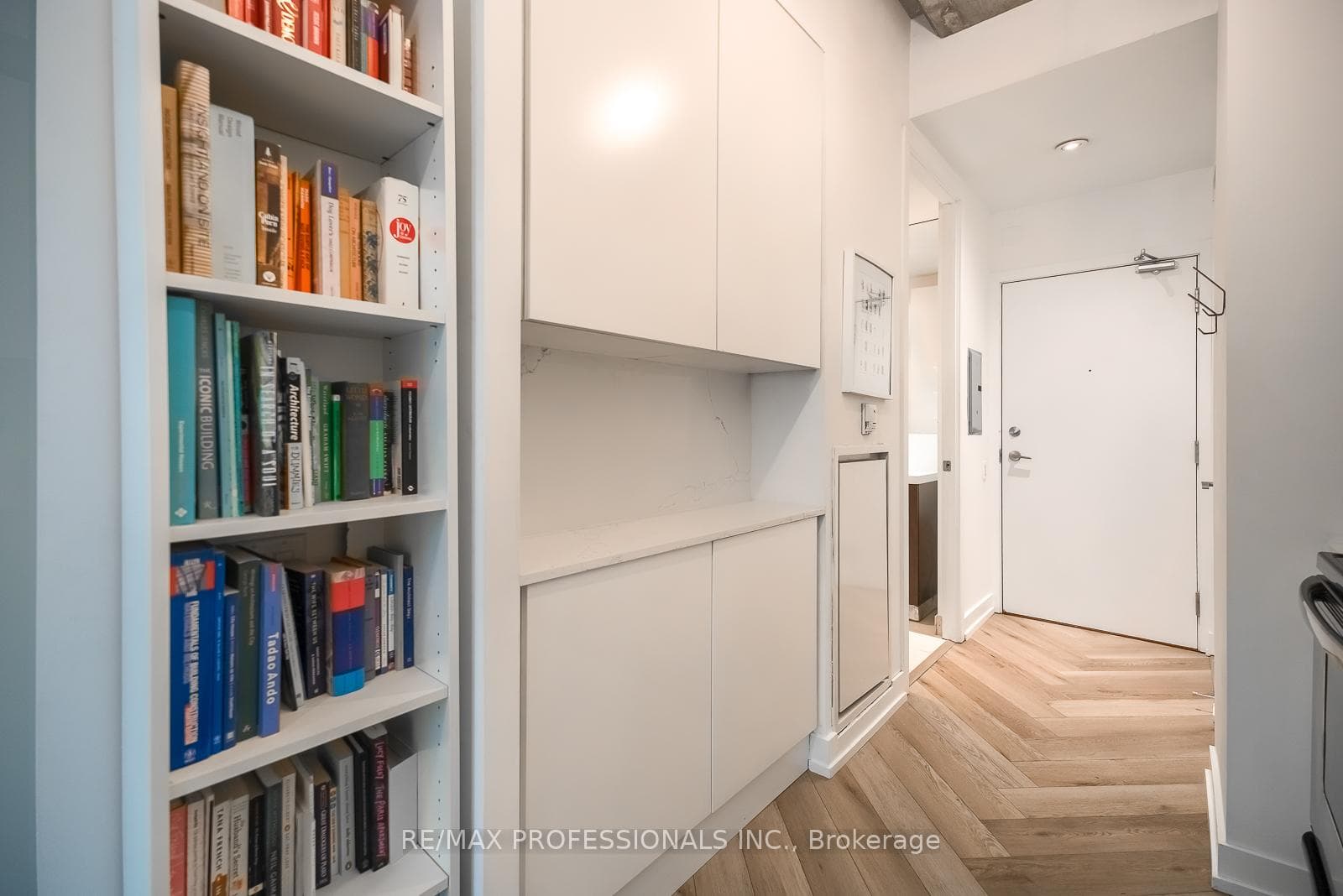20 Stewart Street Unit 204 photo 9