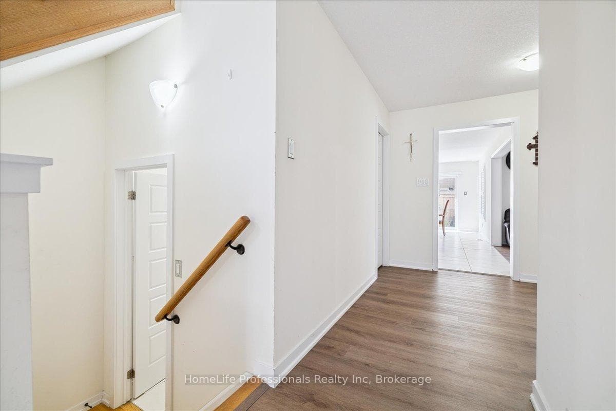 107 Pagebrook Crescent photo 7