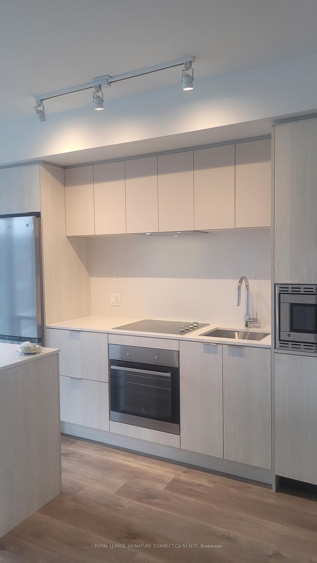 1 Jarvis Street Unit 1123 photo 6