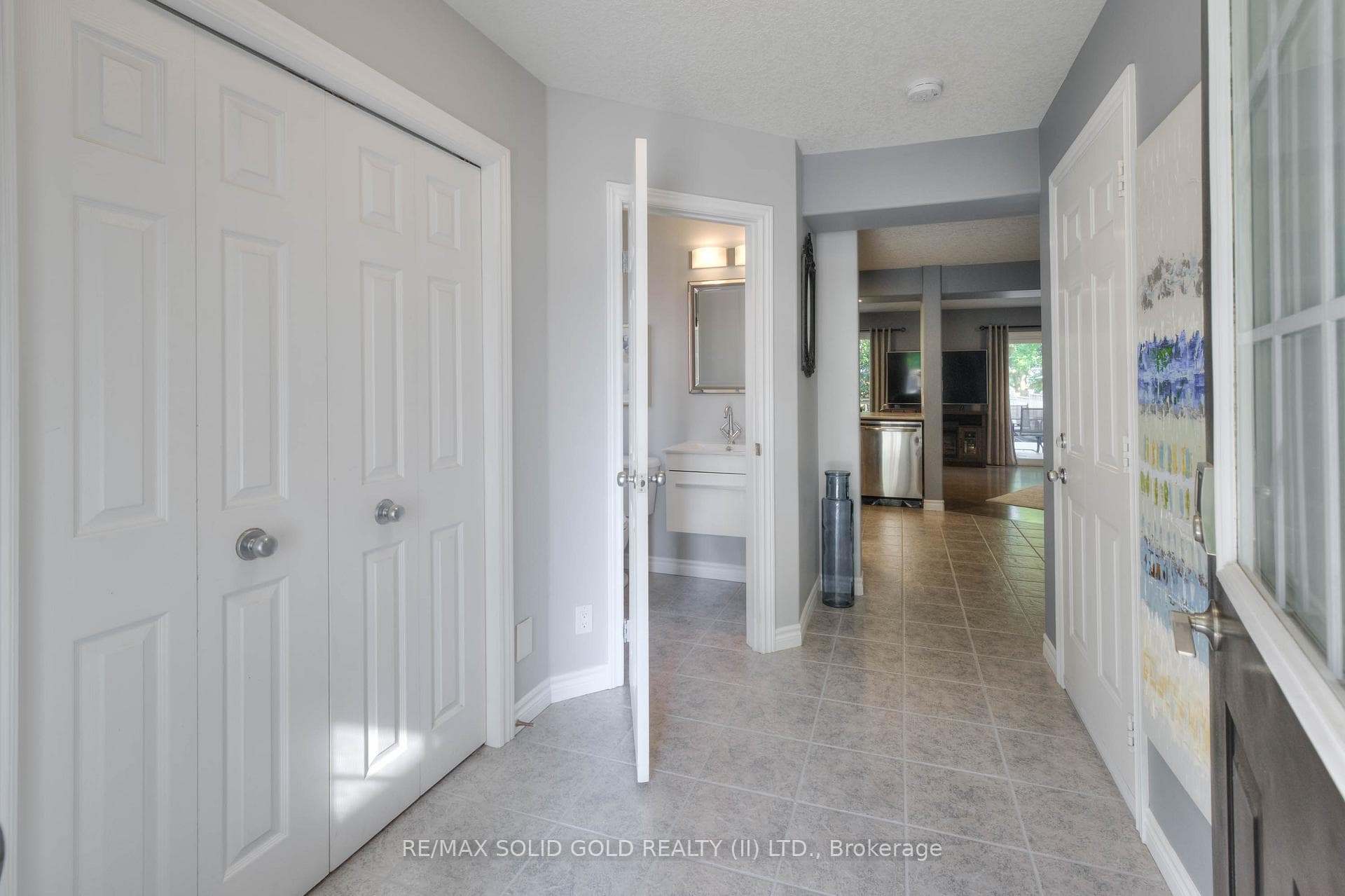 460 Colt Street photo 11