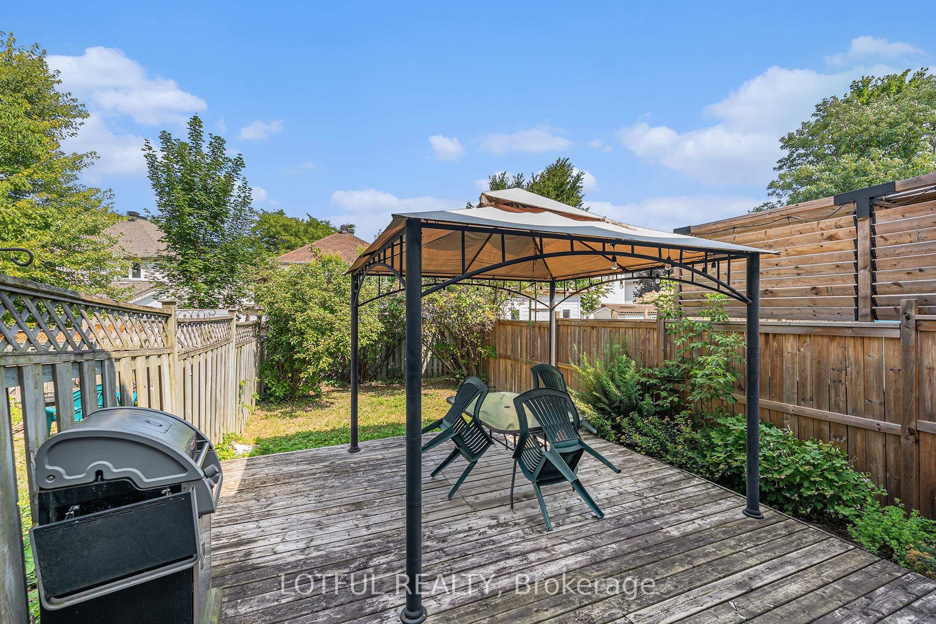 107 Queensbury Drive photo 23