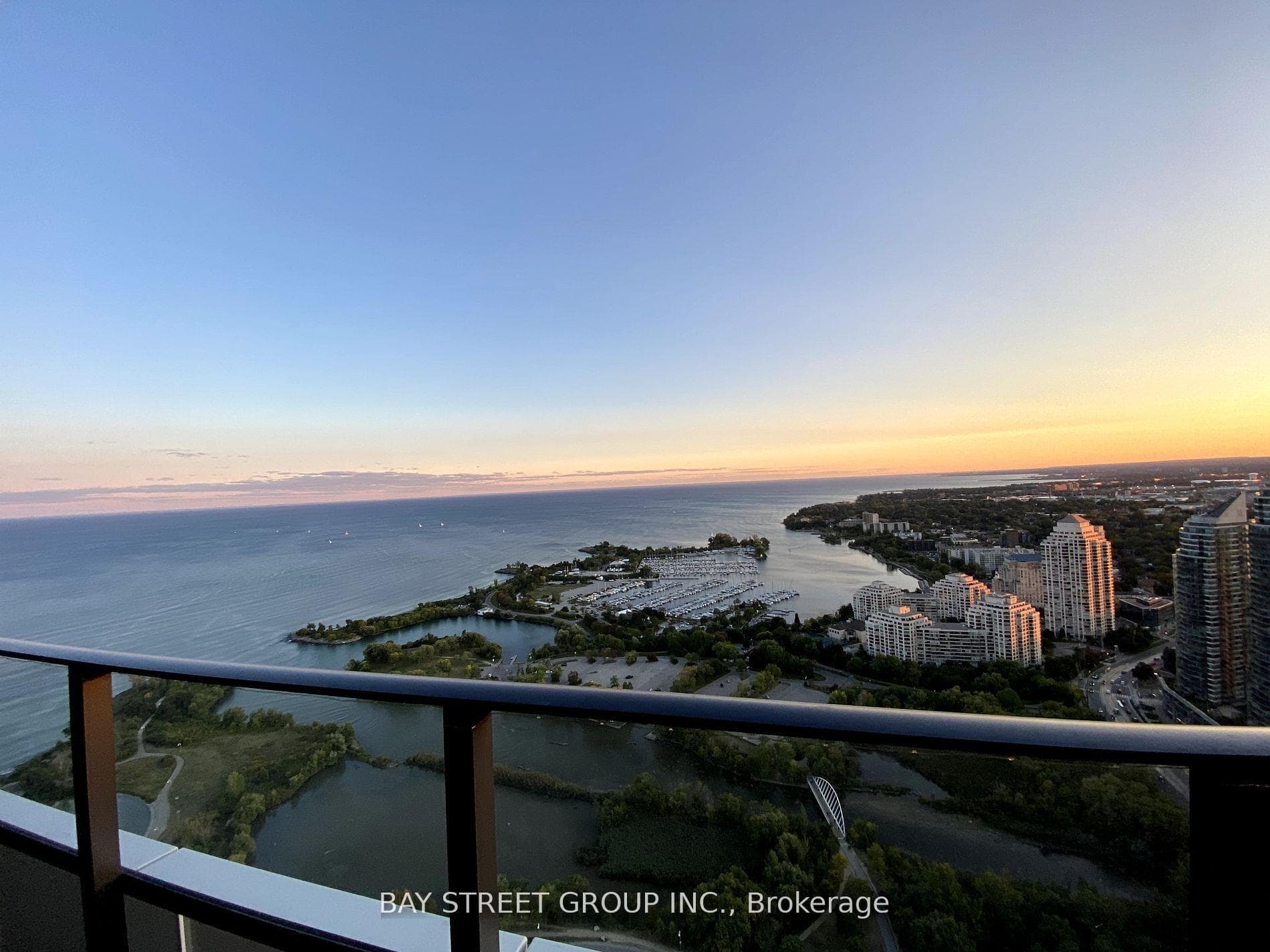 20 Shore Breeze Drive Unit 4601 photo 23