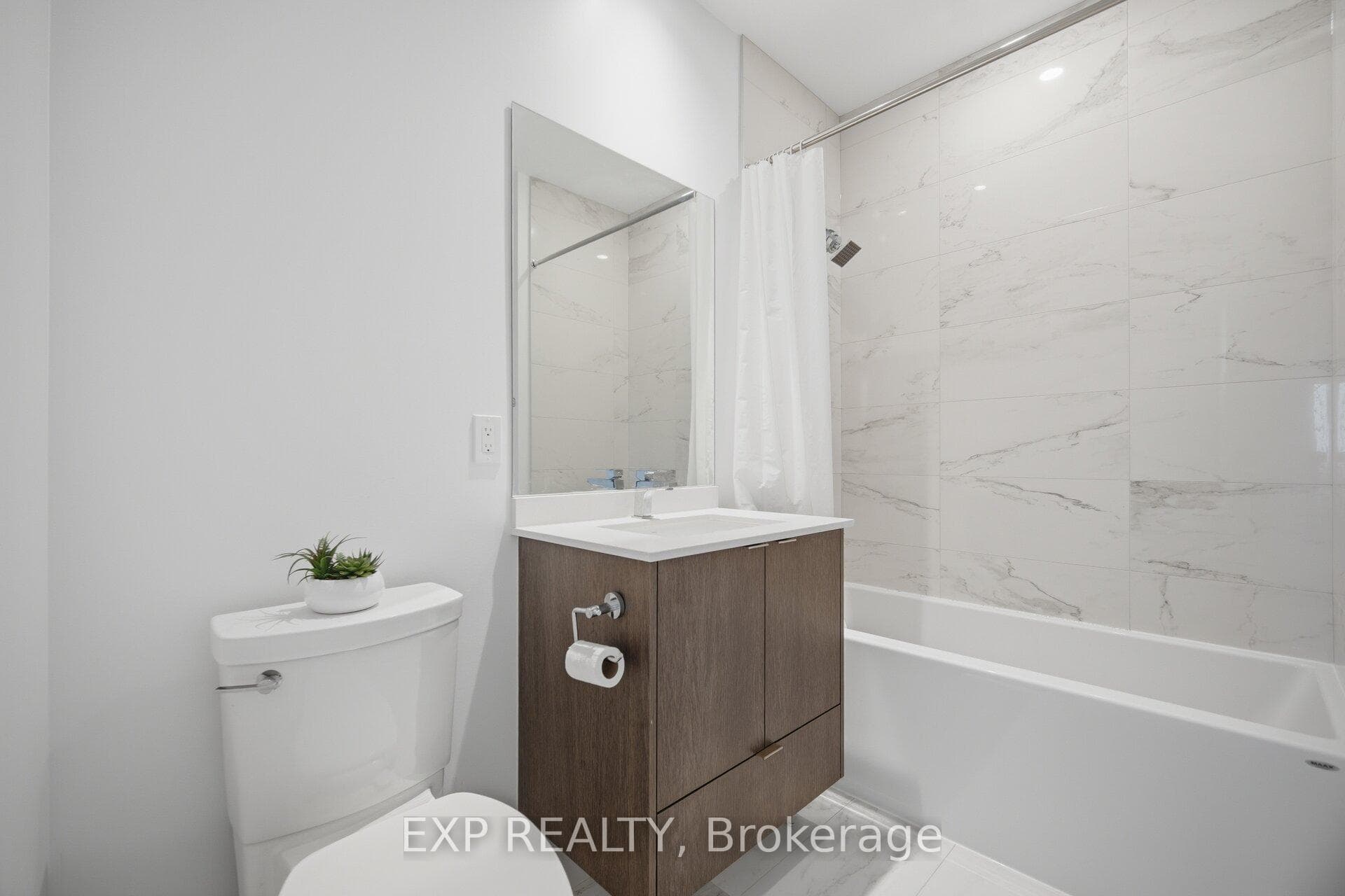 1928 Lake Shore Boulevard Unit 3202 photo 15