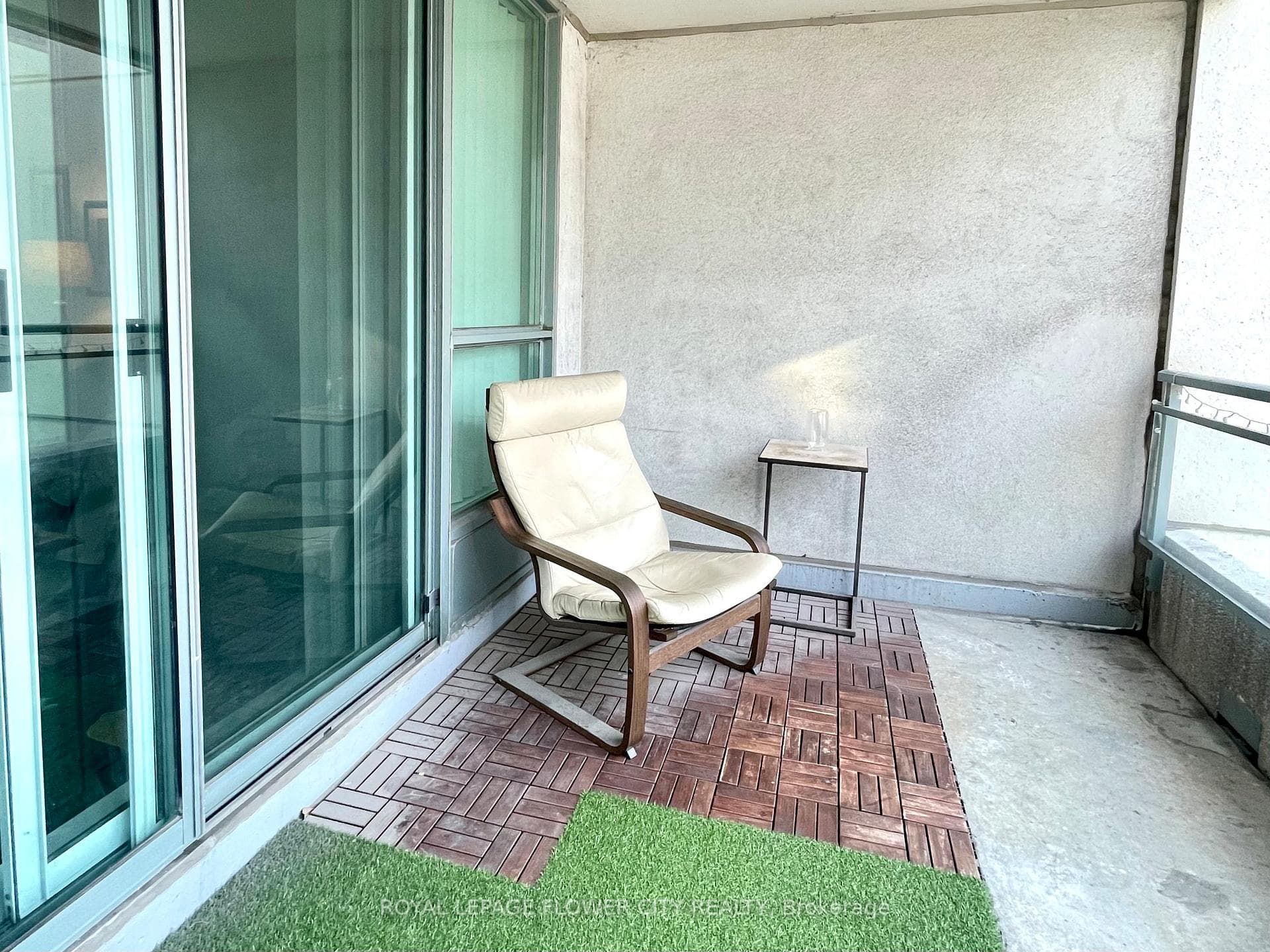 228 Queens Quay Unit 801 photo 36