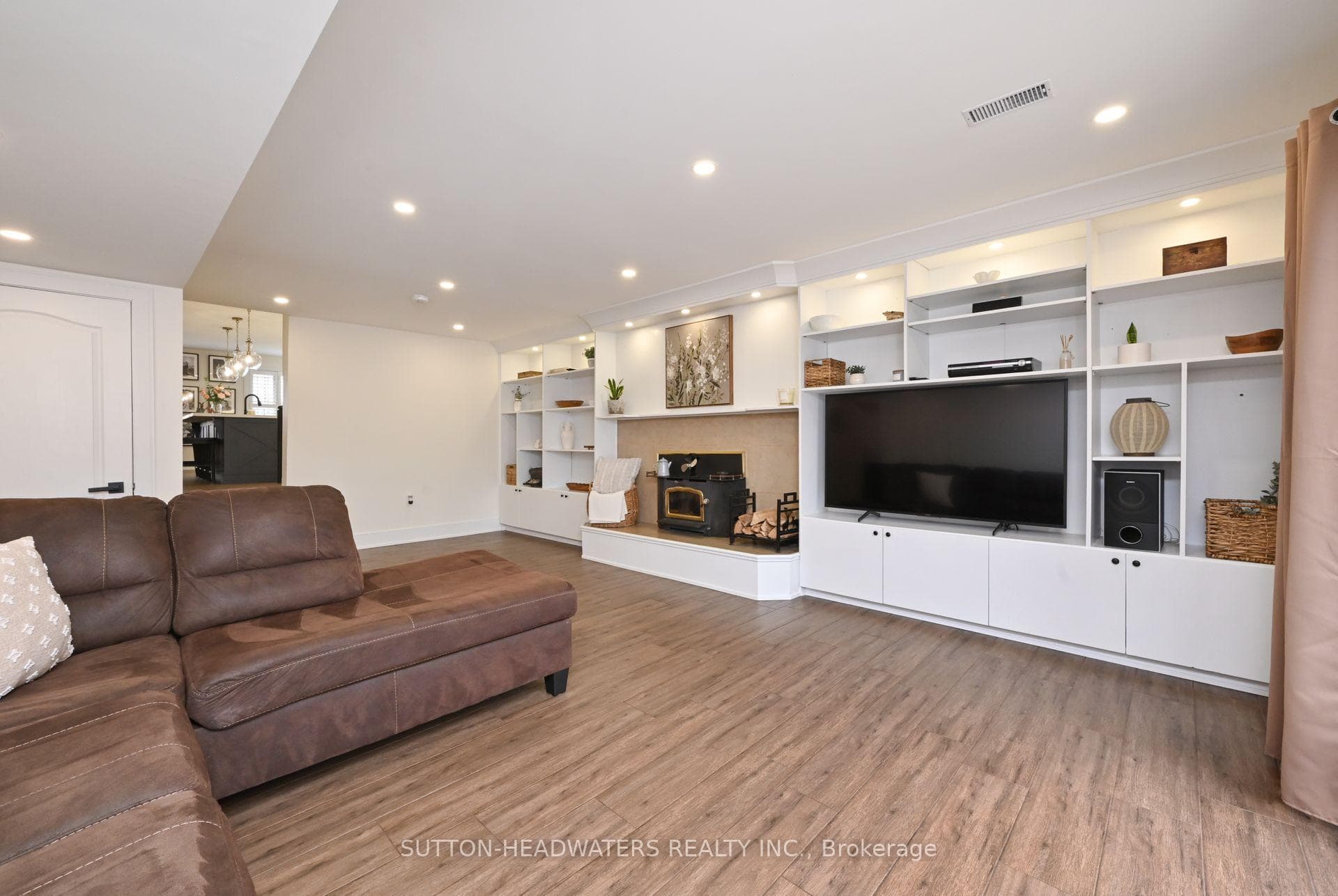 24 Emeline Street photo 12
