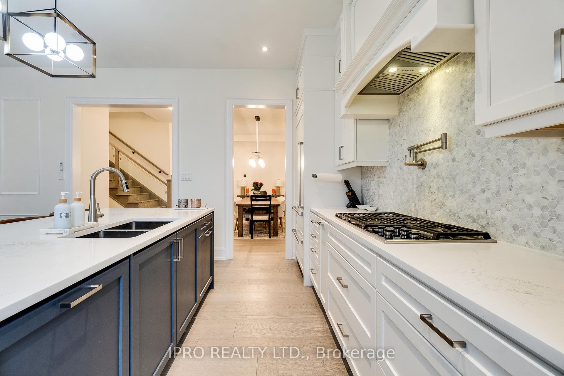 1261 Queens Plate Road photo 19