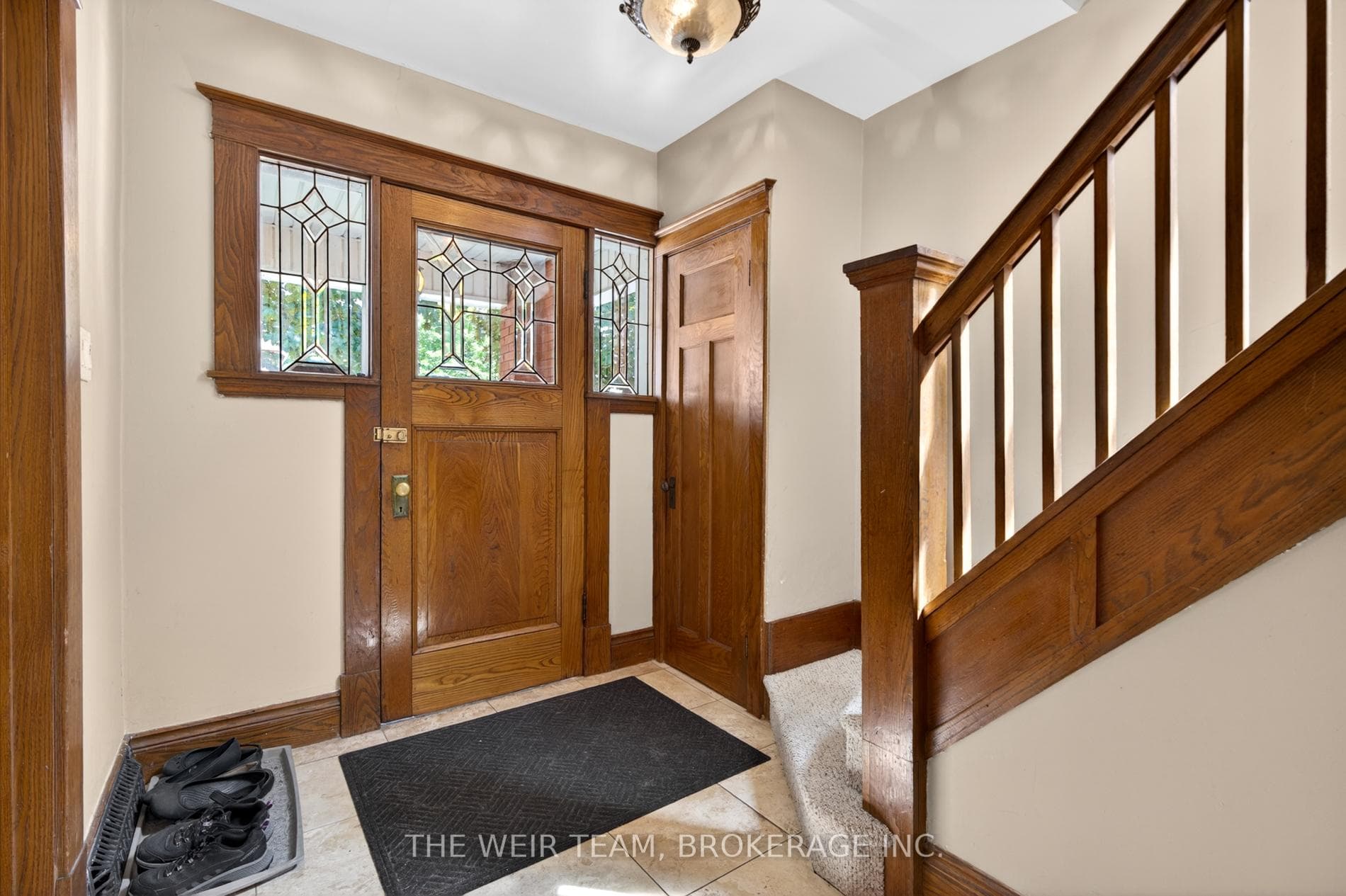 226 Ottawa Street photo 3
