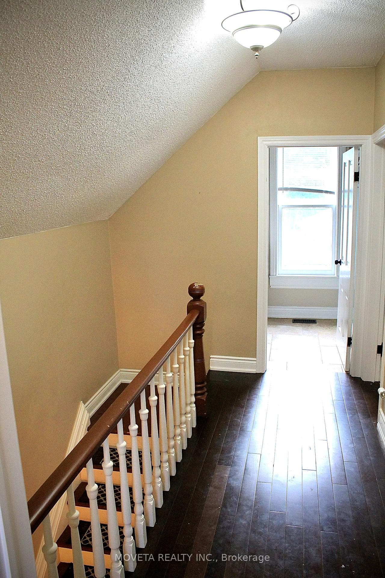 107 Essa Road photo 13