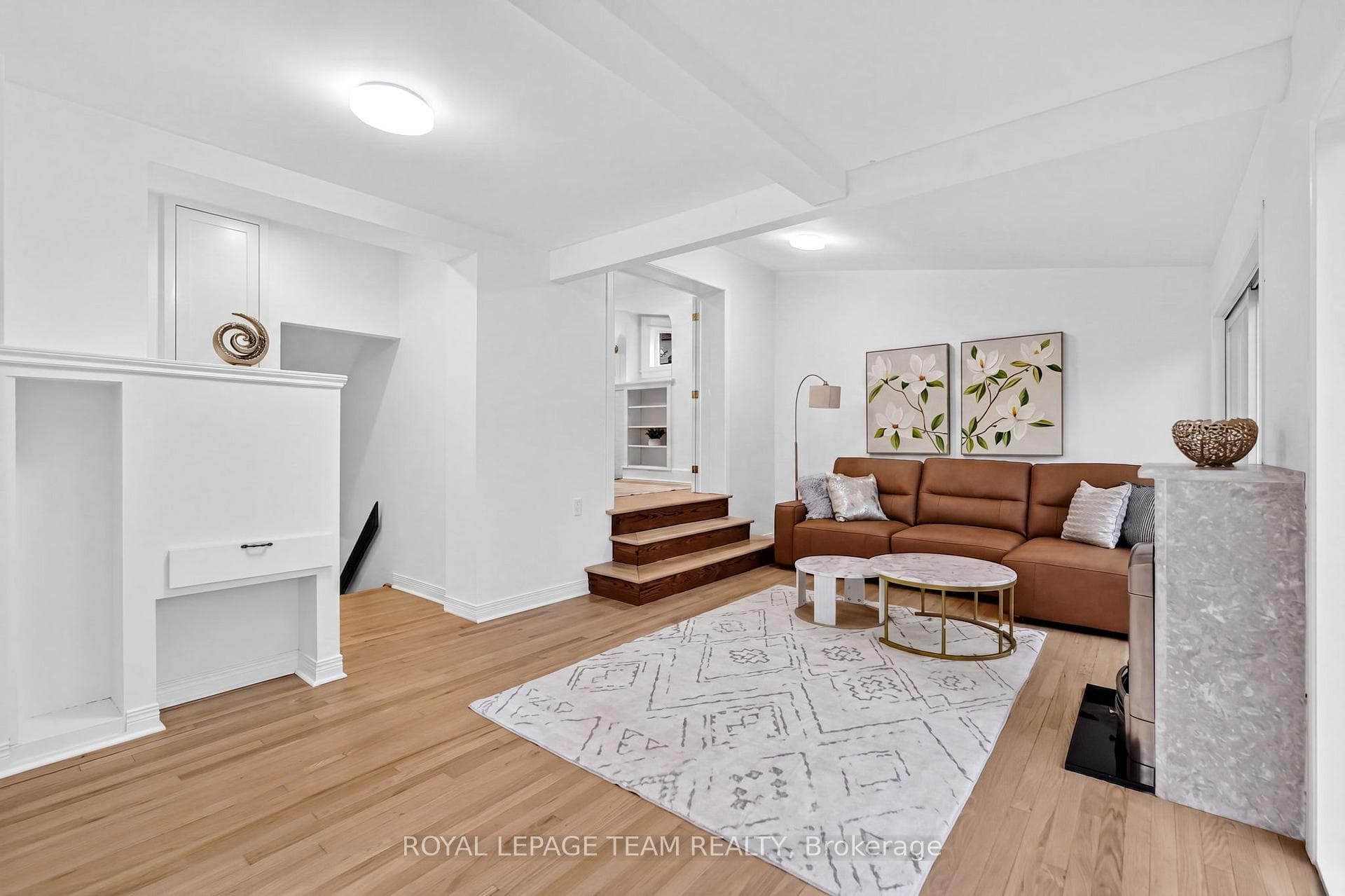 131 Acacia Avenue photo 11