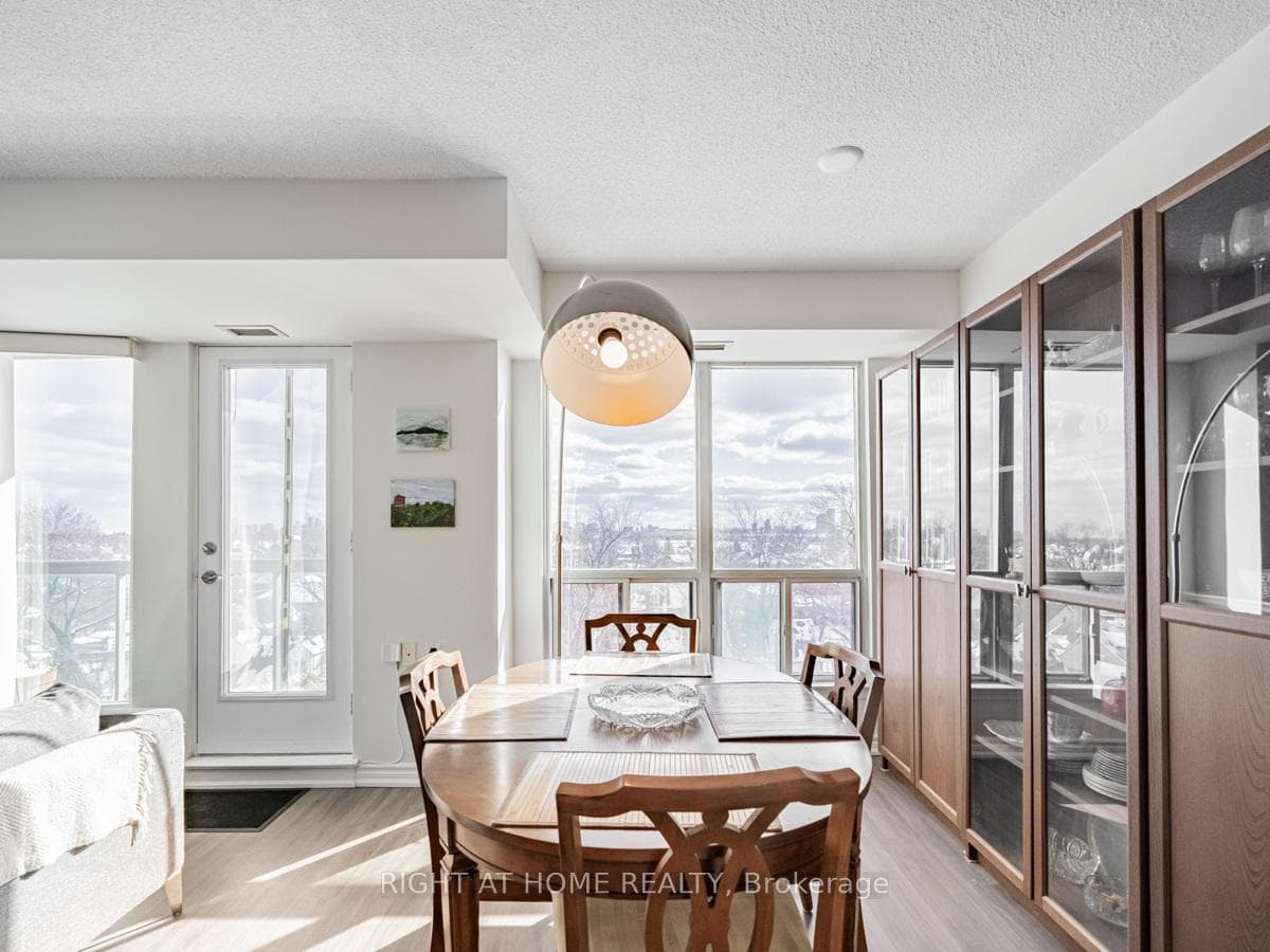 935 Sheppard Avenue Unit 614 photo 18