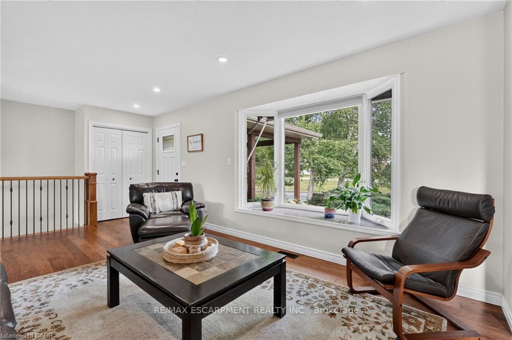 952 Robinson Road photo 12