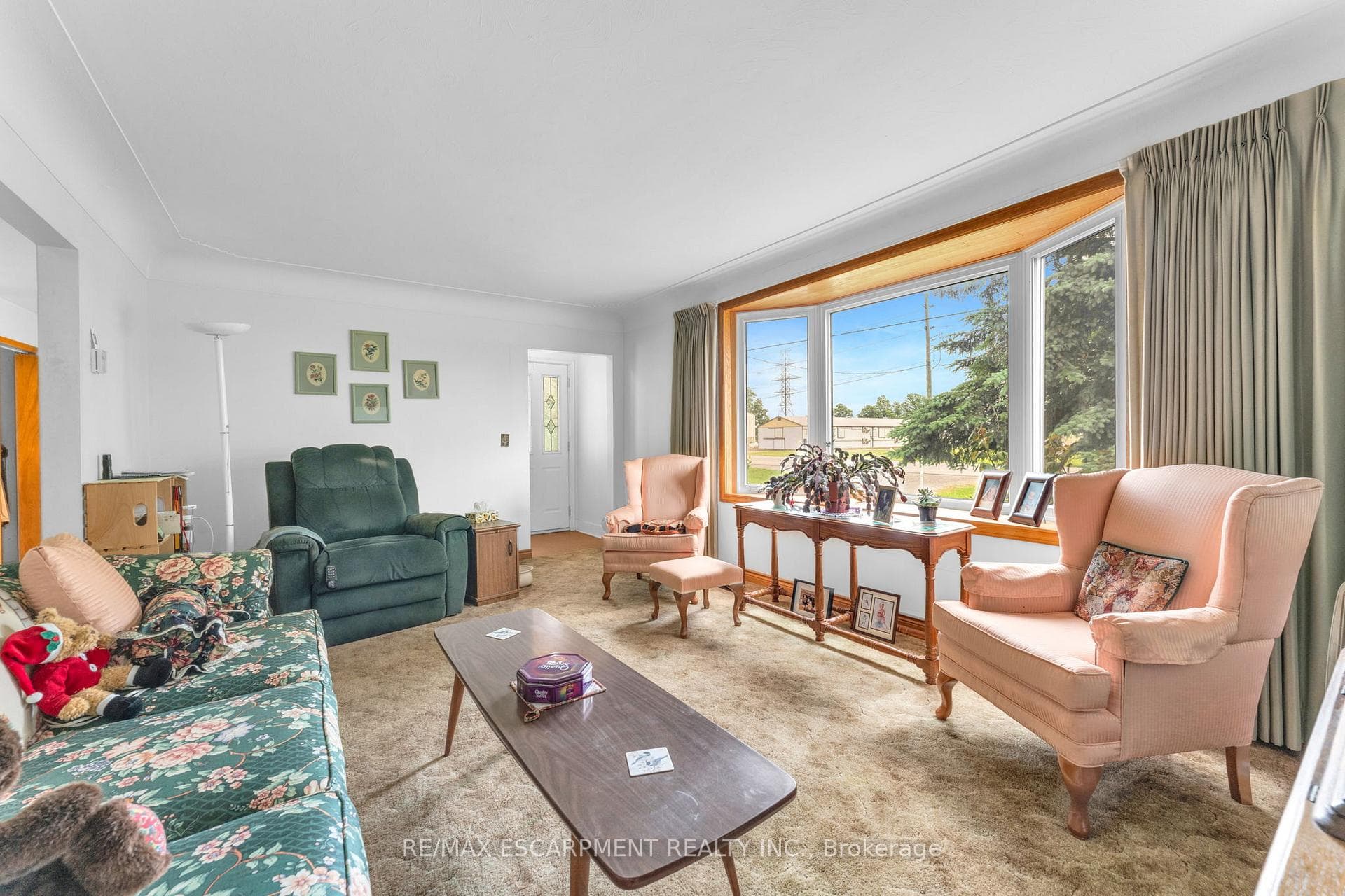 2986 Grimsby Road photo 10