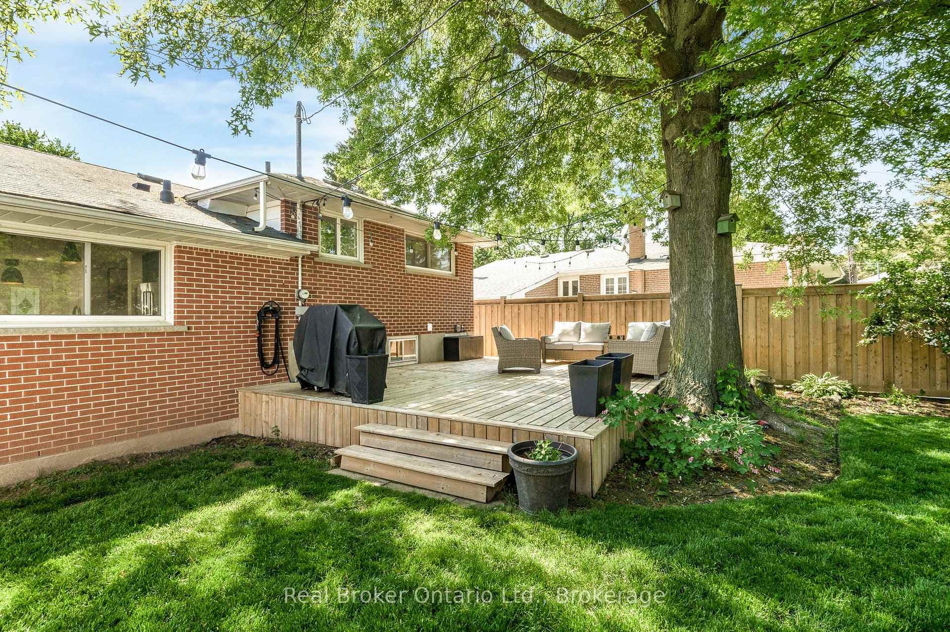 377 Duncombe Drive photo 28