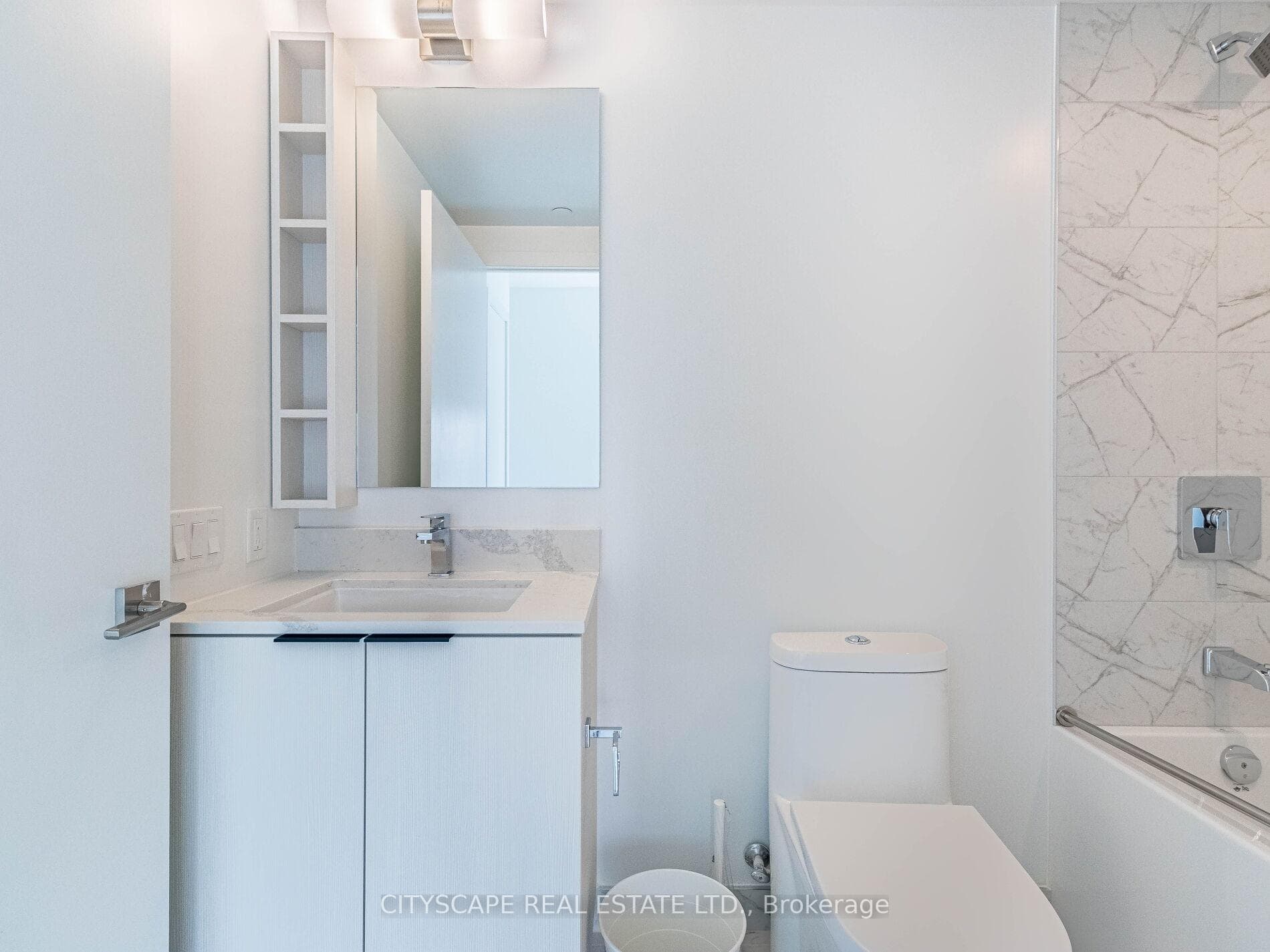 82 Dalhousie Street Unit 3003 photo 18