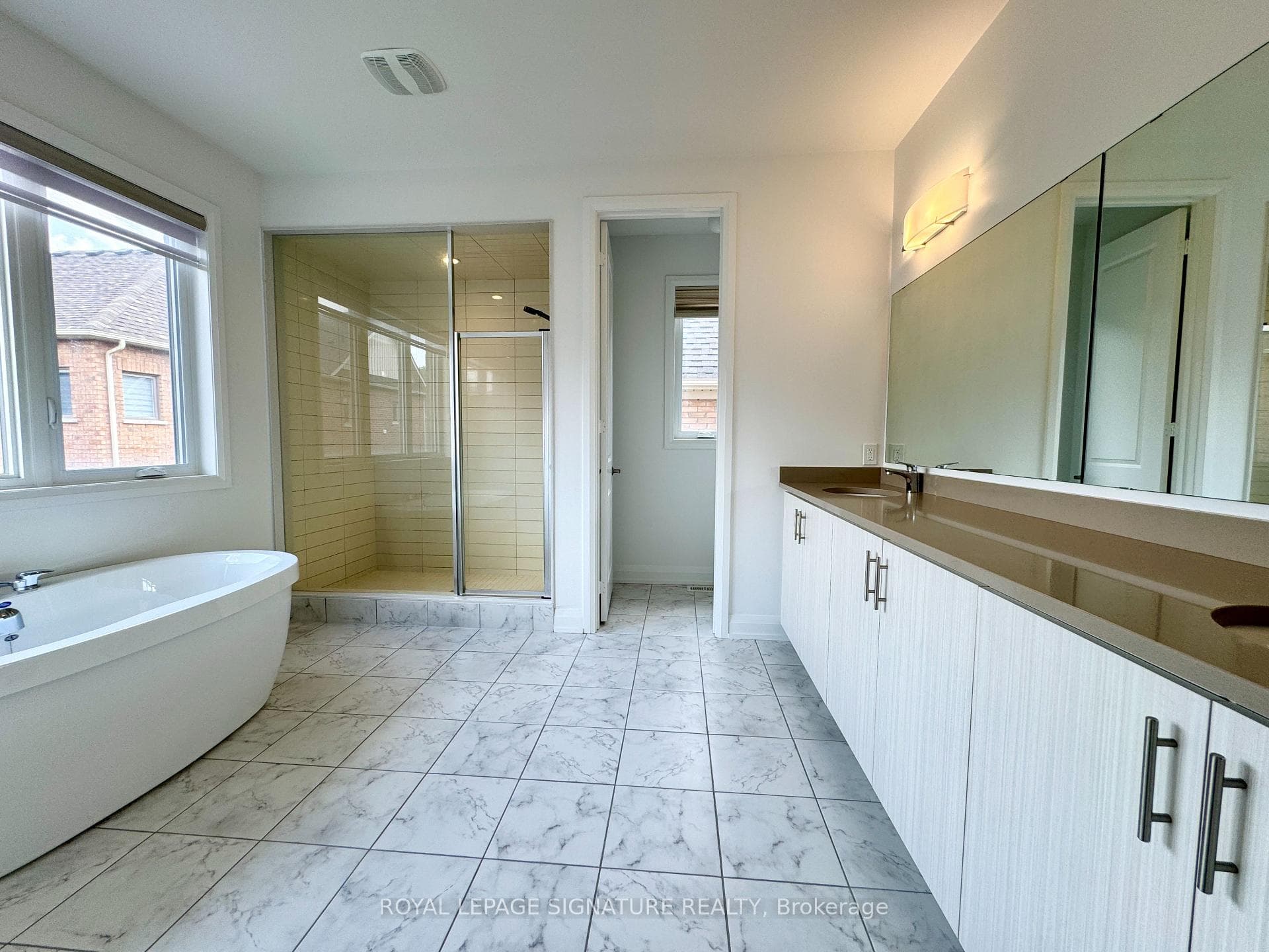 49 Spruce Avenue photo 19