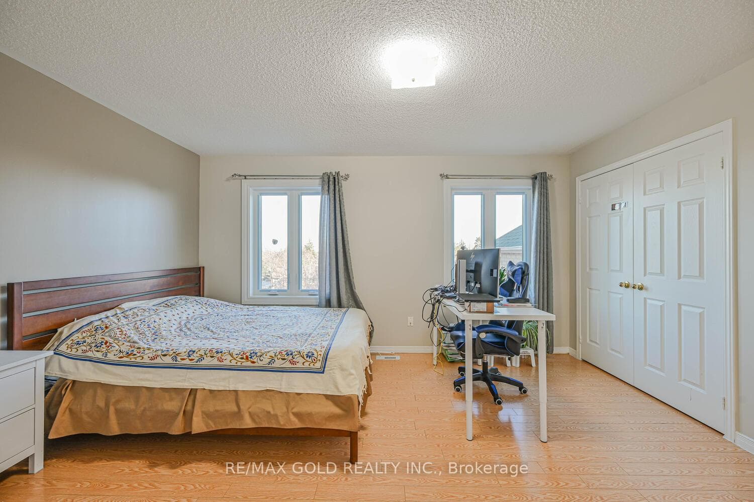 10 Provincial Place photo 31