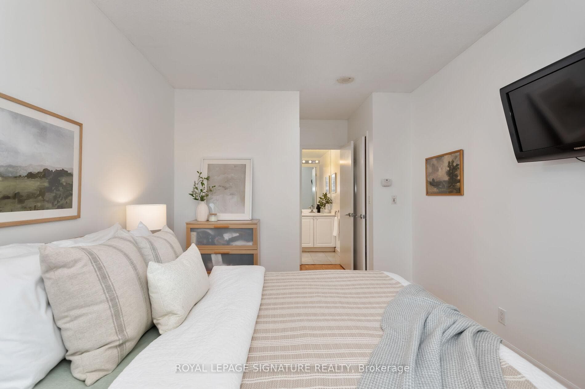 38 Fontenay Court Unit 1209 photo 18