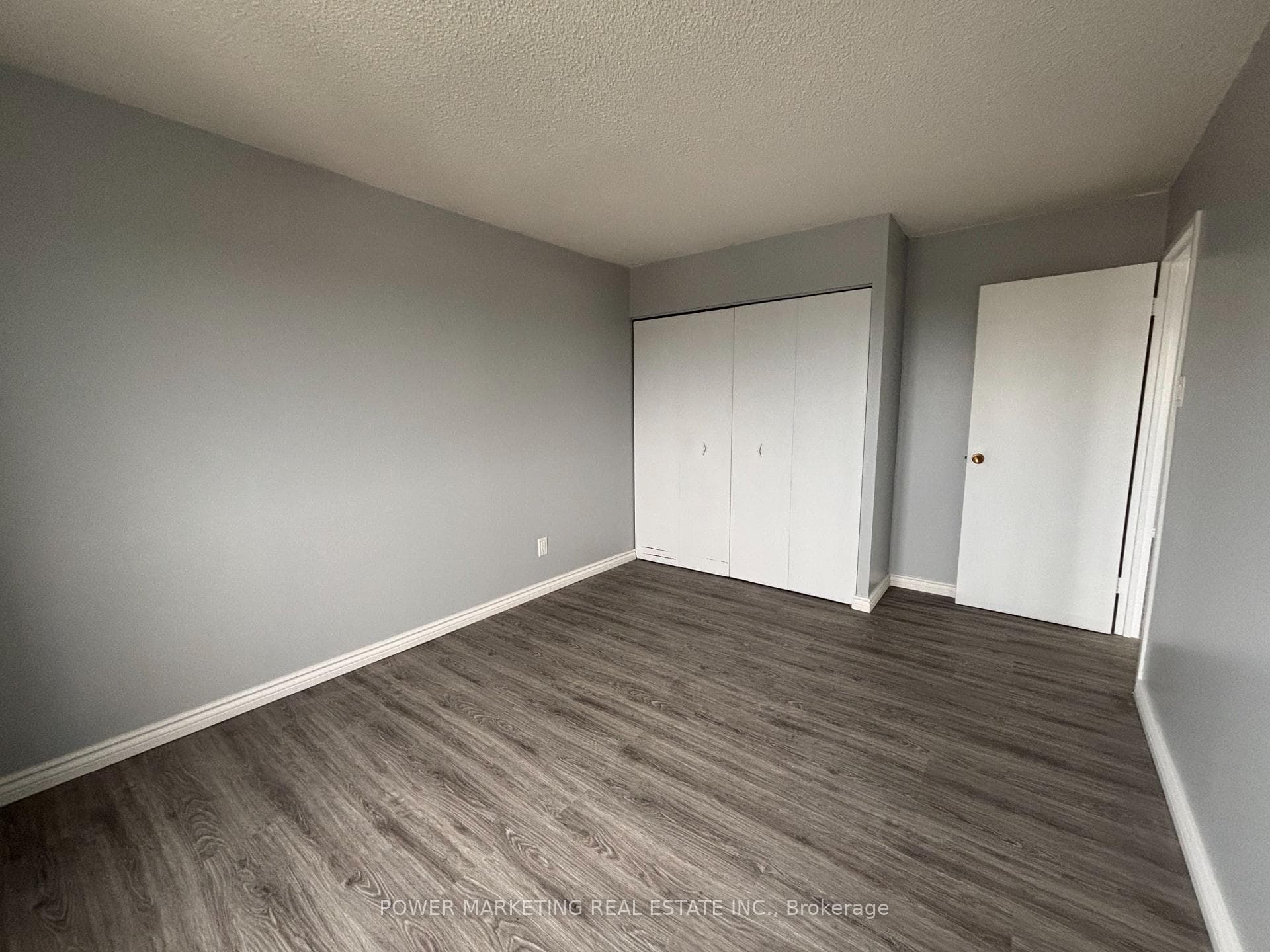 158B MCARTHUR Avenue Unit 1604 photo 12