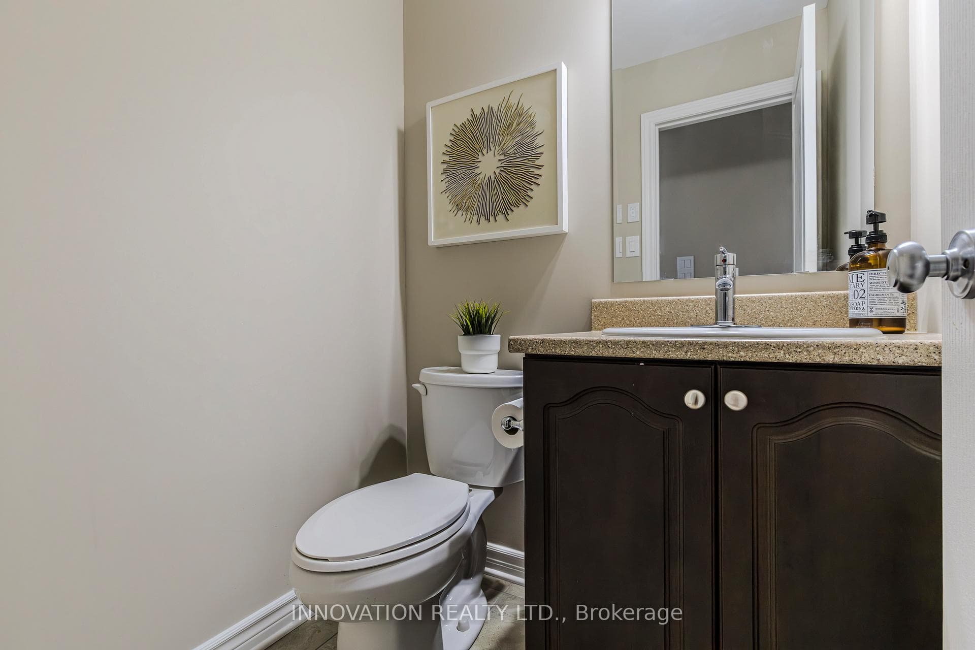946 Fletcher Circle photo 5