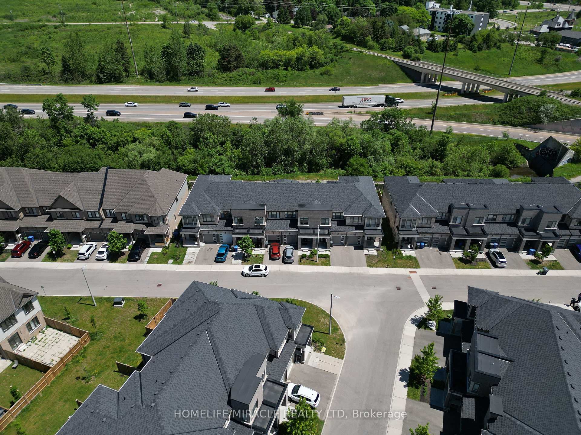 166 DEERPATH Drive Unit 32 photo 28