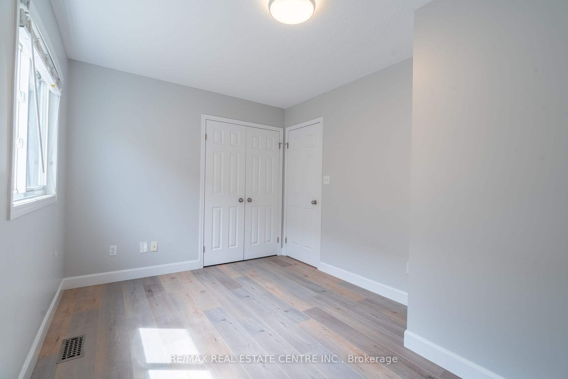 430 Woodbine Avenue photo 30