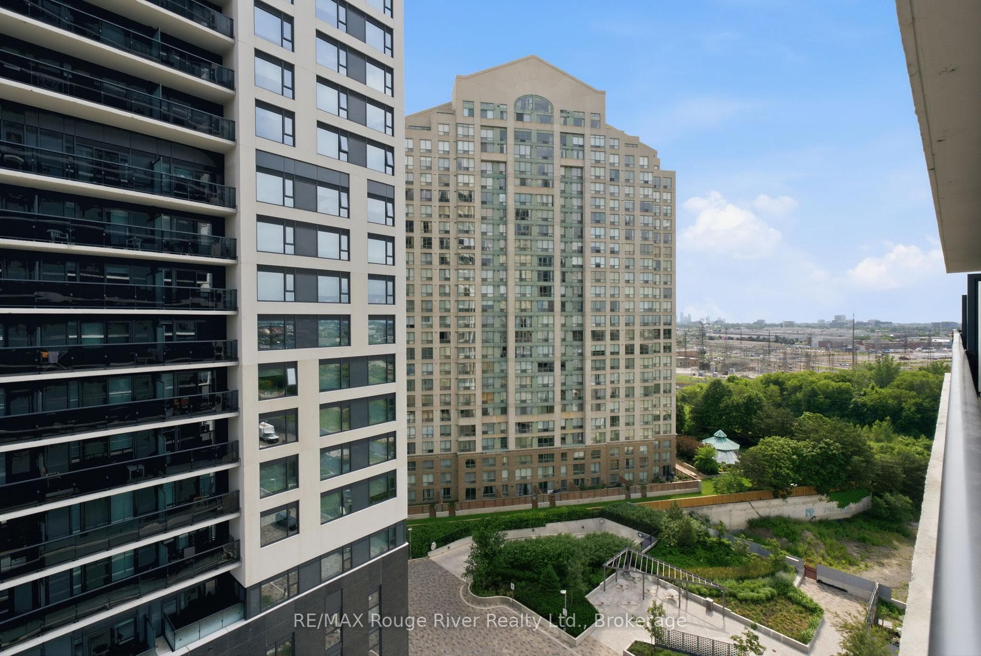 30 Samuel Wood Way Unit 1005 photo 18