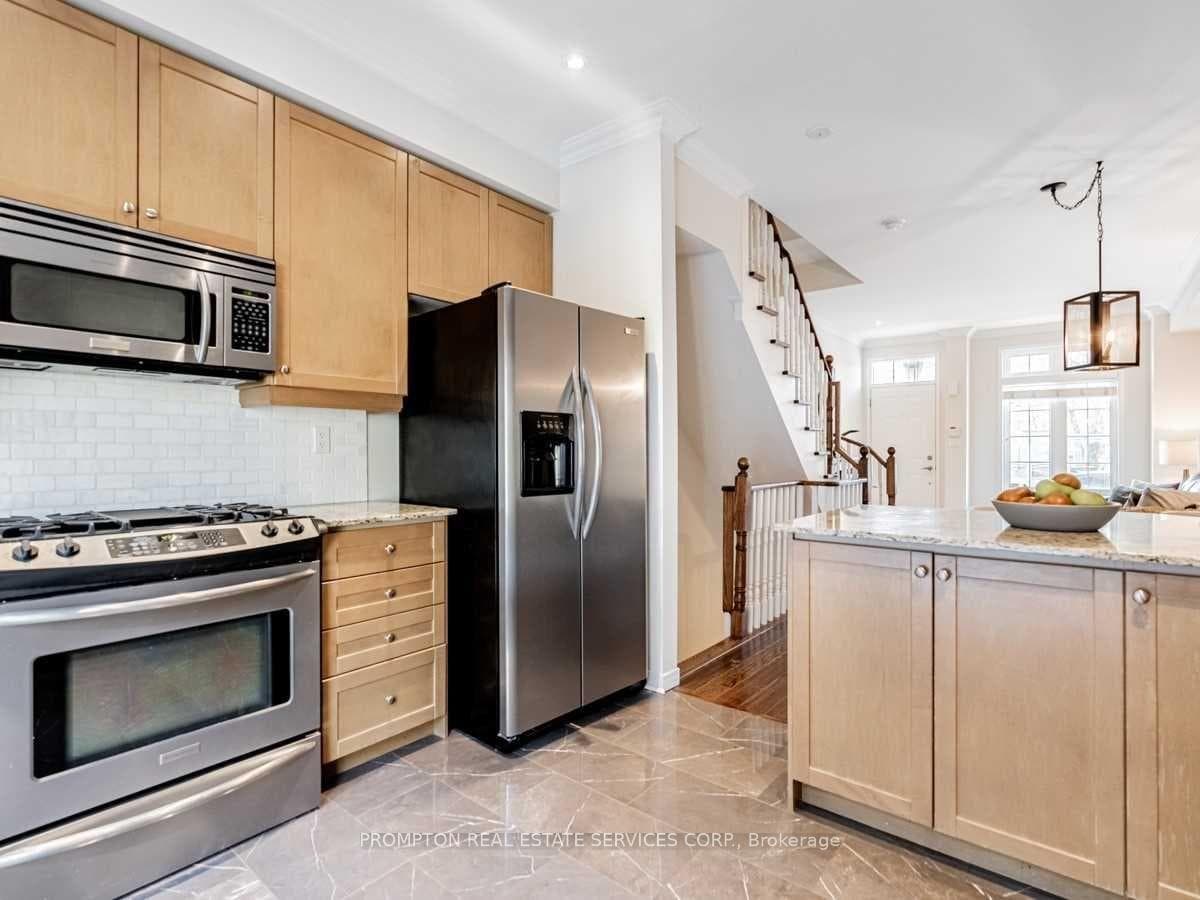 99 The Queensway N/A Unit 42 photo 4