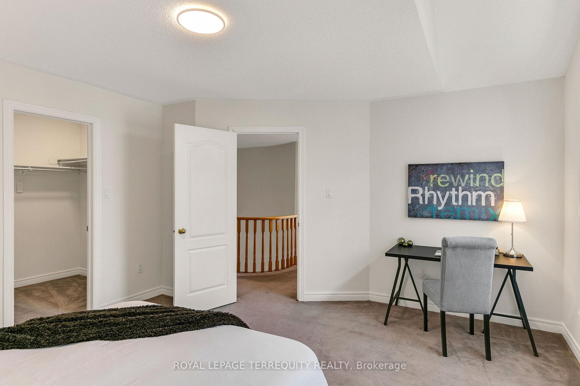 388 Glenkindie Avenue photo 27