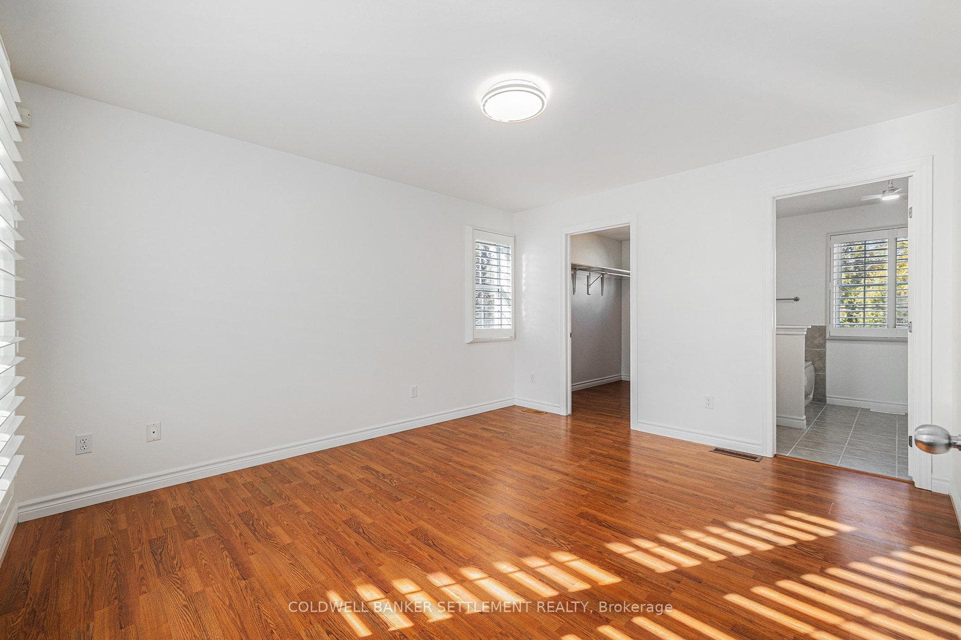 Walk-in Closet & Ensuite