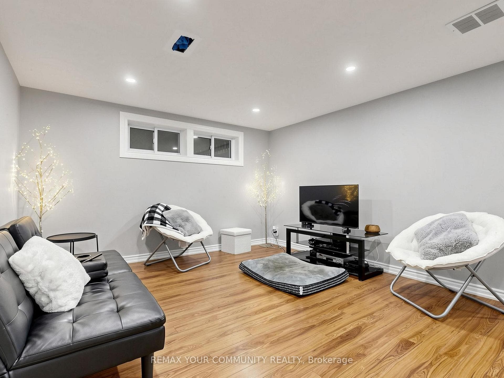 44 Lewiston Road photo 32