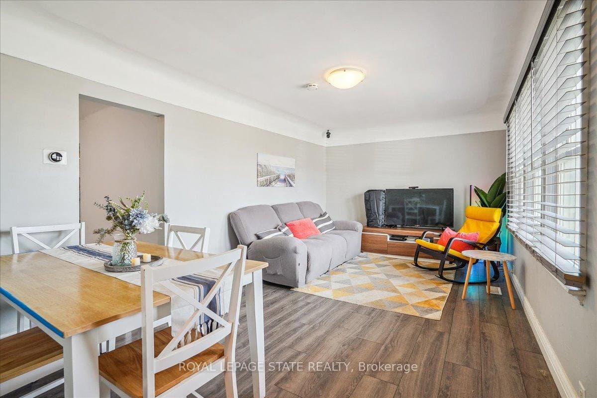 733 Dunn Avenue photo 8