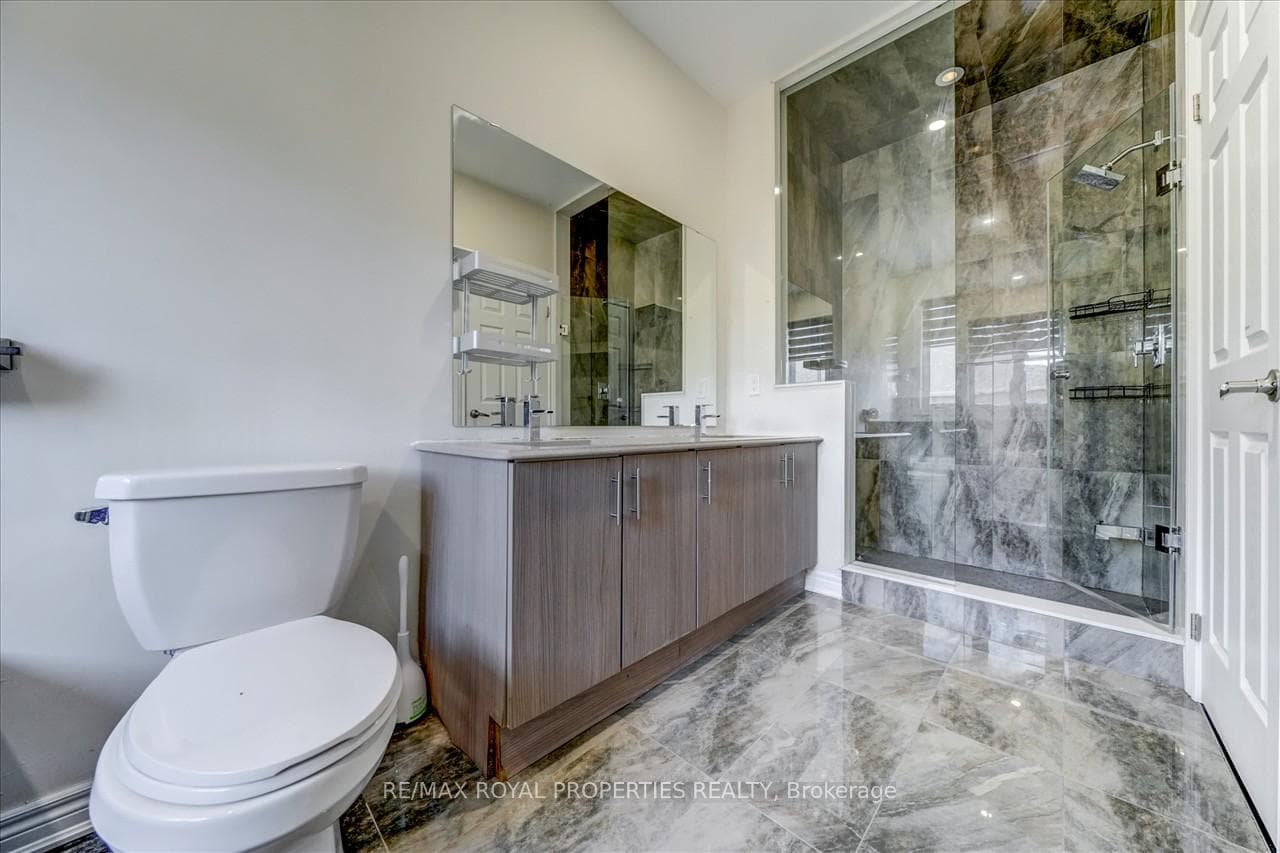 29 Titan Trail Unit Main photo 19