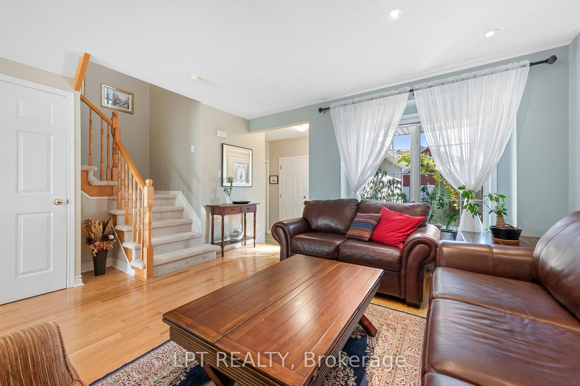 16 Calaveras Avenue photo 8