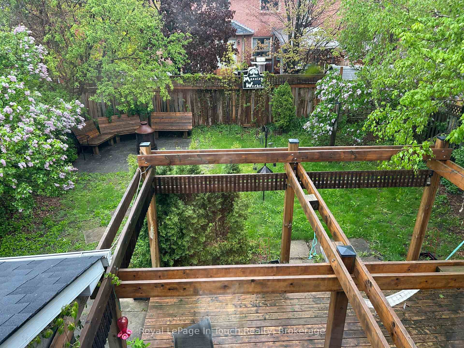 153 Ferndale Drive photo 38