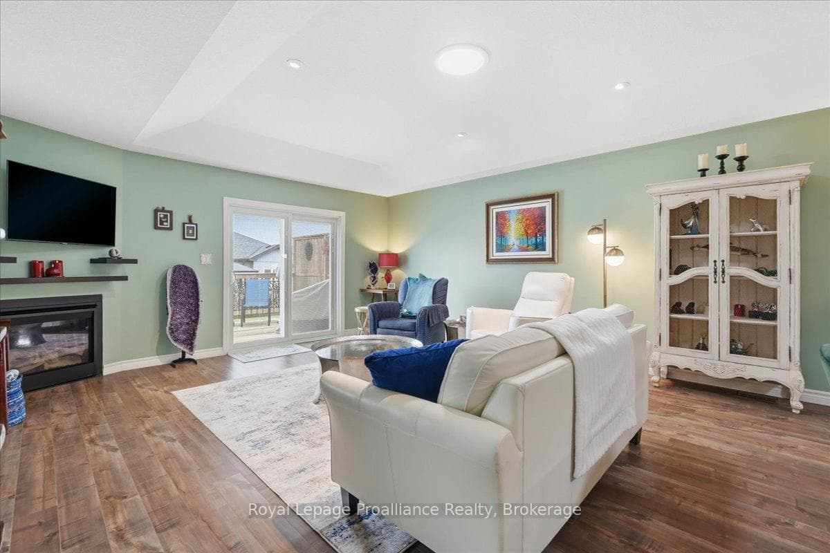 61 Conger Drive photo 15