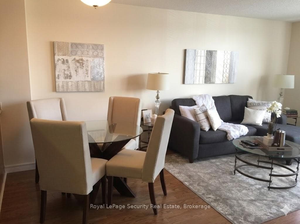 4200 Bathurst Street Unit 501 photo 2