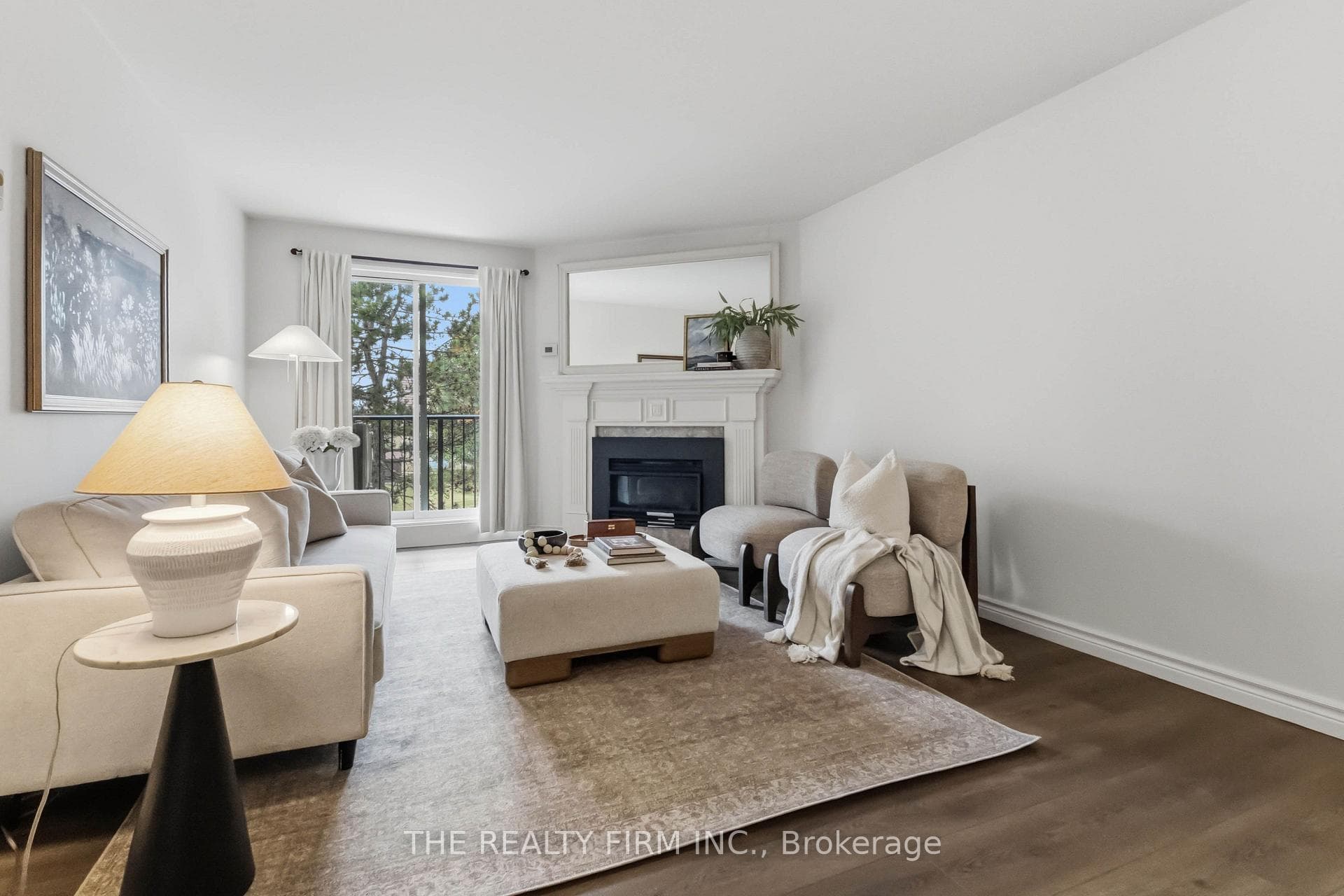 733 Deveron Crescent Unit 210 photo 7