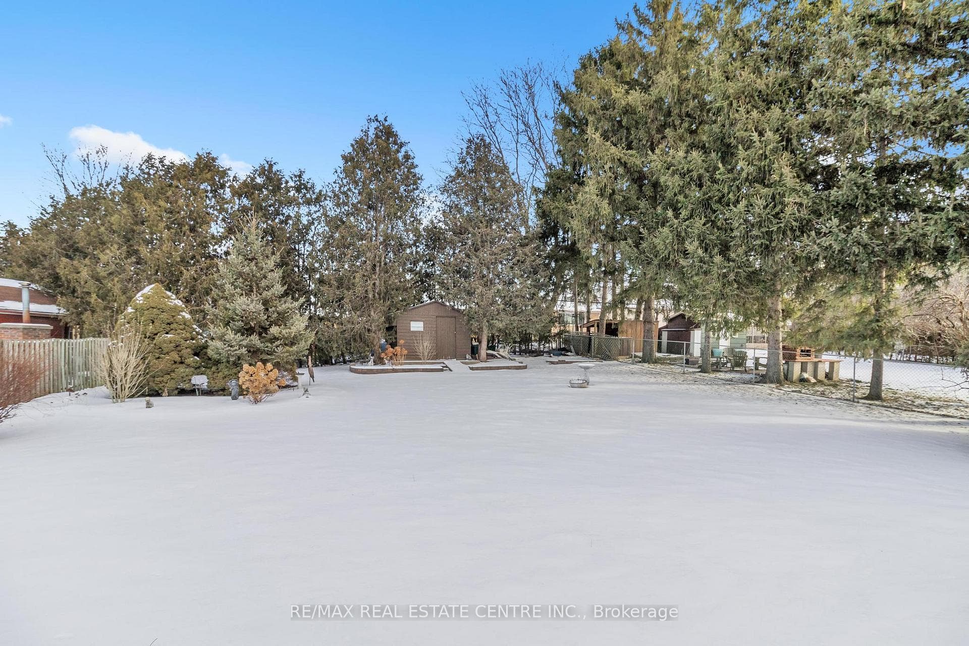 19 Meadowland Gate photo 37