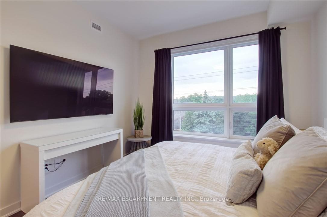 320 Plains Road Unit 414 photo 12